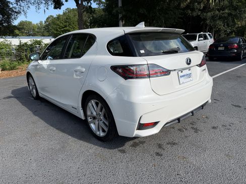 Used 2014 Lexus CT 200h FWD image 8