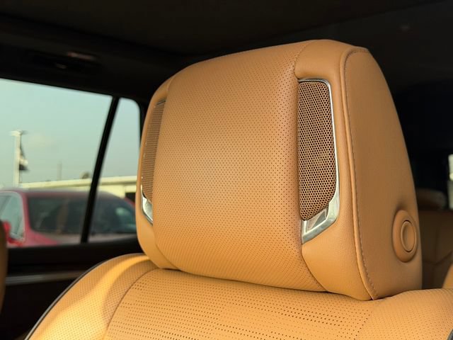 Used 2025 Cadillac Escalade Premium Luxury RWD image 17