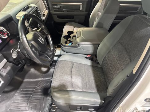 Used 2014 RAM 2500 SLT w/ Luxury Group AWD/4WD image 23