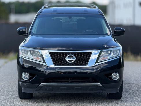 Used 2015 Nissan Pathfinder SV w/ Trailer Tow Package FWD image 5