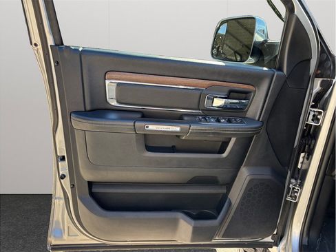 Used 2017 RAM 2500 Laramie image 19