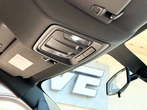 Used 2023 Chevrolet Silverado 2500 LT image 27