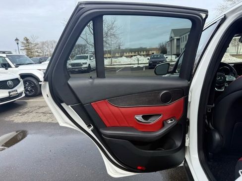 Used 2022 Mercedes-Benz GLC 300 4MATIC image 26