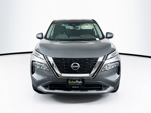 Used 2023 Nissan Rogue SV FWD image 2