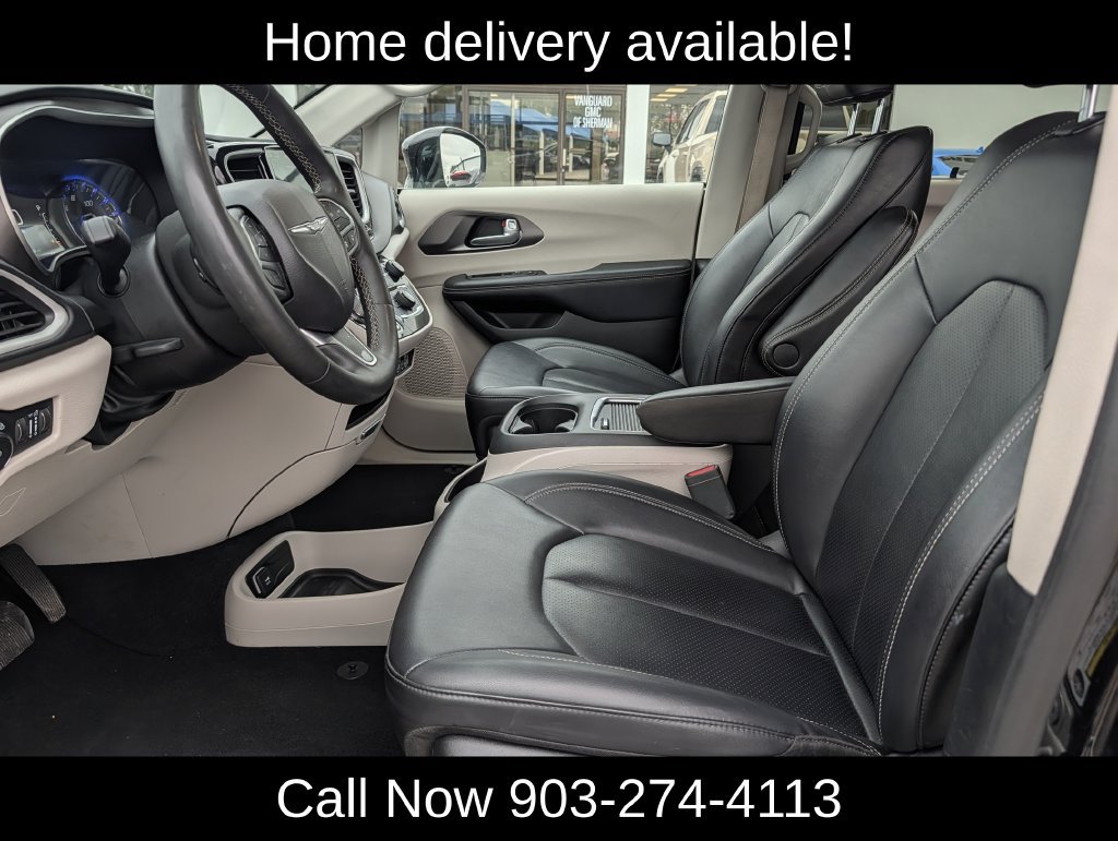 Used 2024 Chrysler Pacifica Touring-L FWD image 28