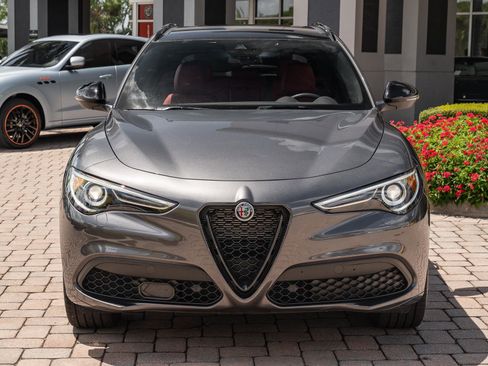 Used 2023 Alfa Romeo Stelvio Veloce image 10