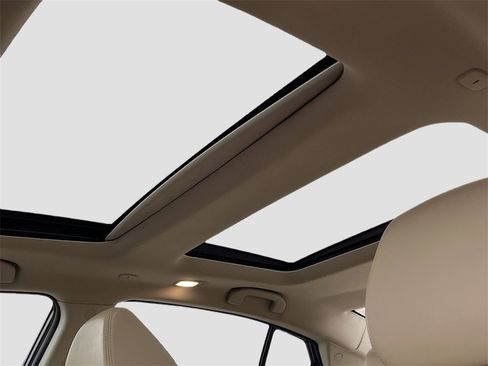 Used 2022 Nissan Maxima Platinum w/ Sport Mat Group image 23