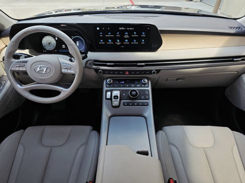 Used 2024 Hyundai Palisade Limited FWD image 10