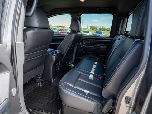Used 2019 Nissan Titan SL w/ Midnight Edition AWD/4WD image 19