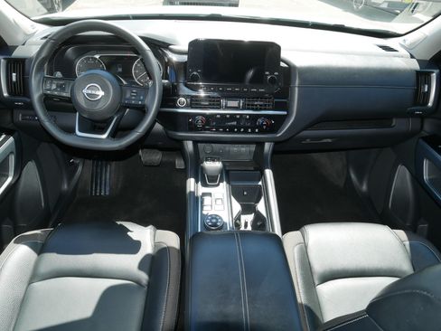 Certified 2023 Nissan Pathfinder SL w/ SL Premium Package AWD/4WD image 10