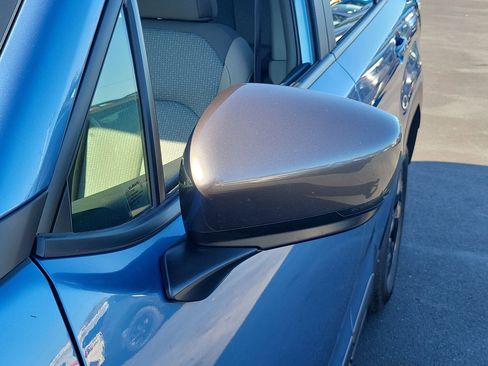 Certified 2025 Subaru Forester Premium image 11