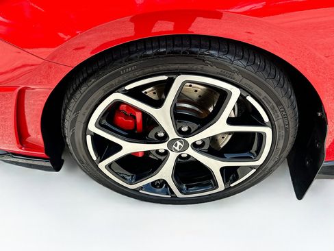 Used 2019 Hyundai Veloster N N FWD image 32