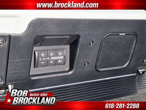 Used 2025 GMC Sierra 1500 AT4 w/ AT4 Premium Package AWD/4WD image 21