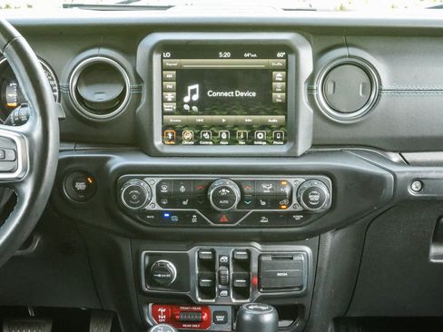 Used 2021 Jeep Wrangler Unlimited Rubicon 4xe w/ Cold Weather Group AWD/4WD image 12