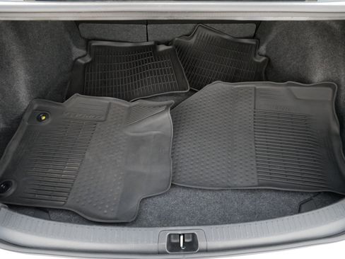 Certified 2025 Toyota Corolla LE w/ Convenience Package image 18