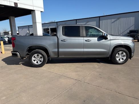 Used 2020 Chevrolet Silverado 1500 LT image 6
