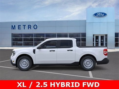 New 2025 Ford Maverick XL image 4