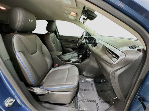 Used 2026 Buick Encore GX Sport Touring w/ Advanced Technology Package image 27