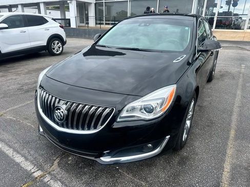 Used 2017 Buick Regal Premium w/ Driver Confidence Package #1 FWD image 4