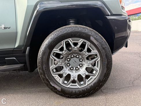 Used 2024 GMC Hummer EV 3X AWD/4WD image 8
