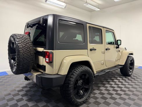 Used 2017 Jeep Wrangler Unlimited Sahara w/ Trailer Tow Group AWD/4WD image 11