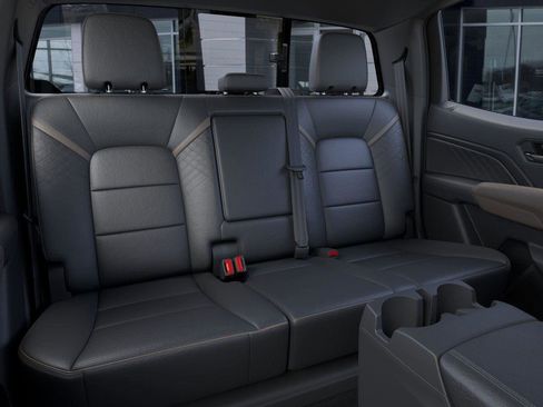 New 2026 GMC Canyon Denali image 17