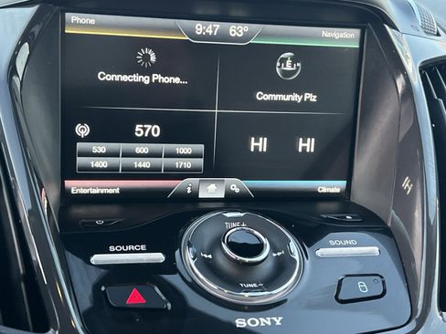 Used 2015 Ford Escape Titanium FWD image 26