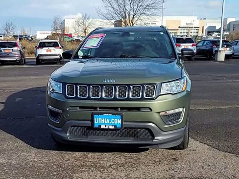 Used 2019 Jeep Compass Sport image 3