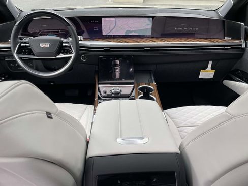 New 2026 Cadillac Escalade Platinum Sport w/ LPO, ONYX Package AWD/4WD image 16