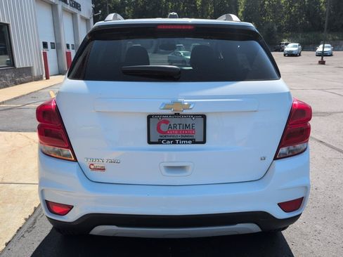 Used 2020 Chevrolet Trax LT w/ LT Convenience Package AWD/4WD image 7