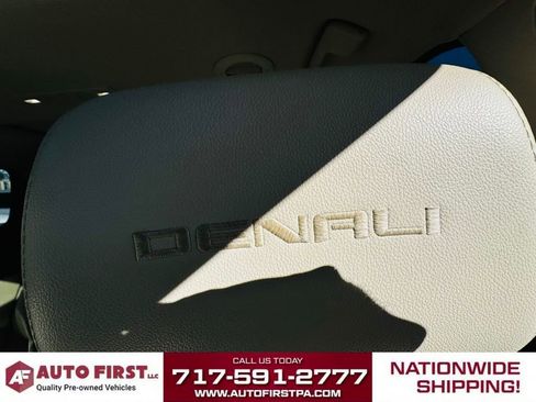 Used 2021 GMC Acadia Denali w/ Denali Ultimate Package image 18