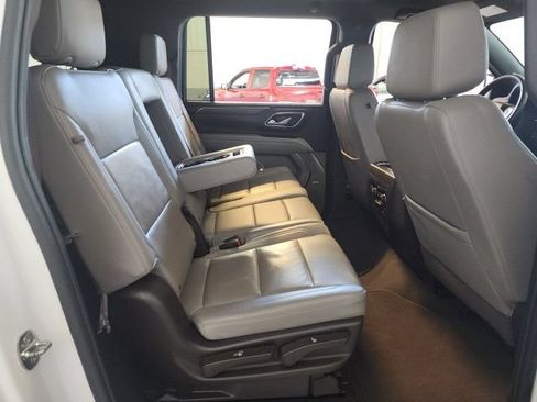 Certified 2024 Chevrolet Suburban LT AWD/4WD image 22