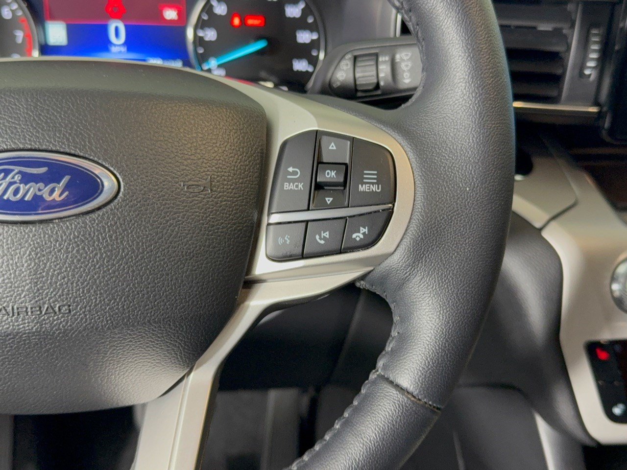 Used 2023 Ford Explorer XLT w/ Equipment Group 202A RWD image 19