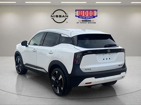 Used 2025 Nissan Kicks SR w/ SR Premium Package AWD/4WD image 5