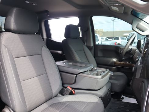 Used 2020 Chevrolet Silverado 1500 RST w/ RST Value Package AWD/4WD image 27