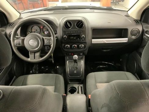 Used 2015 Jeep Compass Sport w/ Power Value Group AWD/4WD image 8