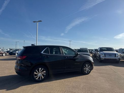 Used 2023 Chevrolet Equinox LT FWD image 19