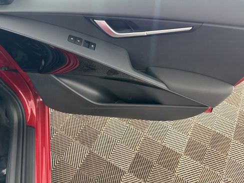 Certified 2025 Kia Niro EX FWD image 21
