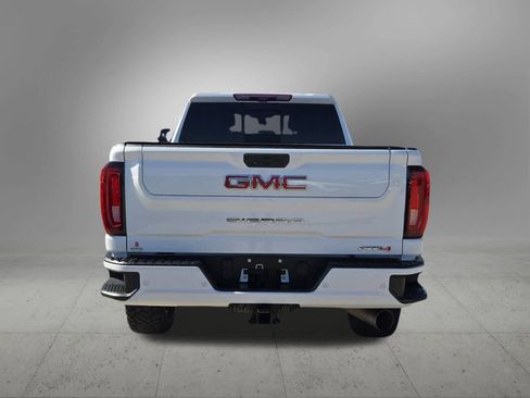 Used 2023 GMC Sierra 2500 AT4 w/ AT4 Premium Plus Package image 5