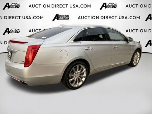 Used 2015 Cadillac XTS Luxury w/ Driver Awareness Package image 21