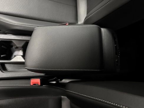 Used 2024 Volkswagen Tiguan SE R-Line image 21