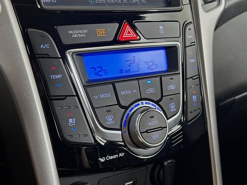 Used 2016 Hyundai Elantra GT w/ Option Group 03 FWD image 24