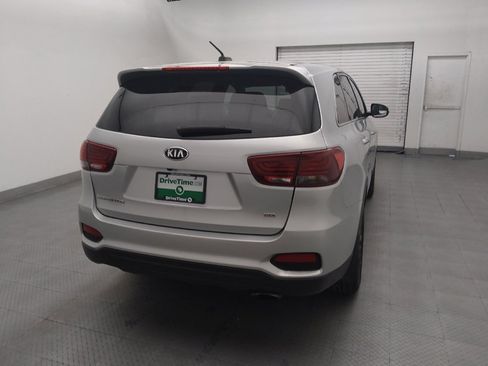 Used 2020 Kia Sorento LX FWD image 7