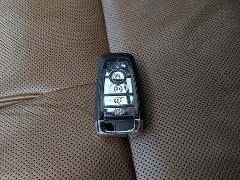 Used 2020 Lincoln Aviator Reserve w/ Equipment Group 201A RWD image 32