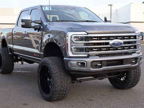 Used 2024 Ford F350 Platinum AWD/4WD image 7