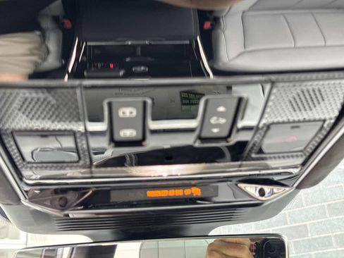 Certified 2025 Land Rover Range Rover Sport Autobiography AWD/4WD image 23