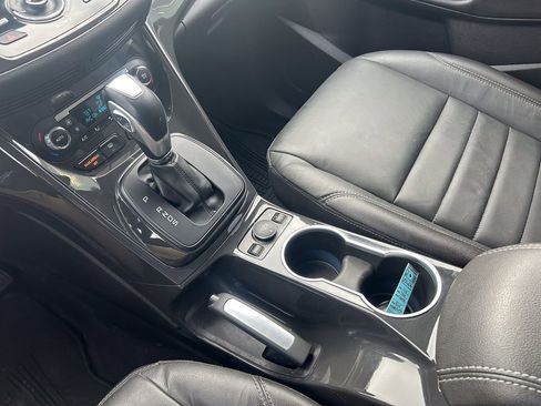 Used 2016 Ford Escape Titanium image 28