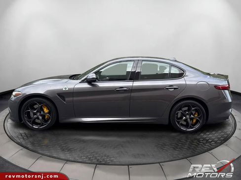 Used 2018 Alfa Romeo Giulia Quadrifoglio w/ Driver Assist Dynamic Package RWD image 2