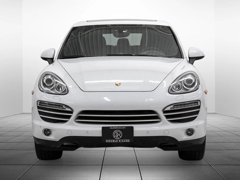 Used 2014 Porsche Cayenne Platinum Edition AWD/4WD image 6