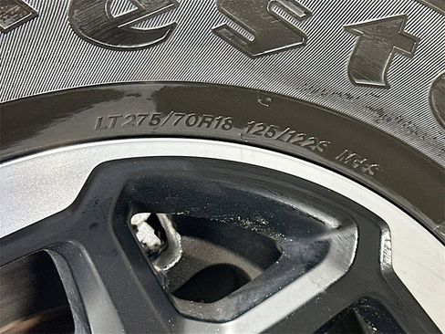 Used 2025 RAM 3500 Laramie image 34